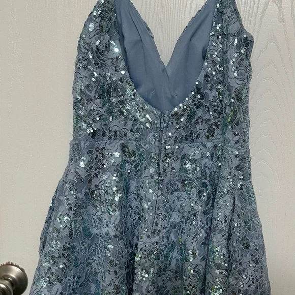 Sparkling Light Blue V-Neck Lace Skater Dress - Picture 3 of 5